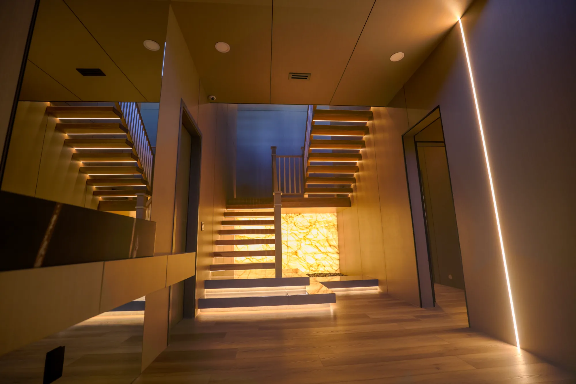 Paredes Residence gallery 16