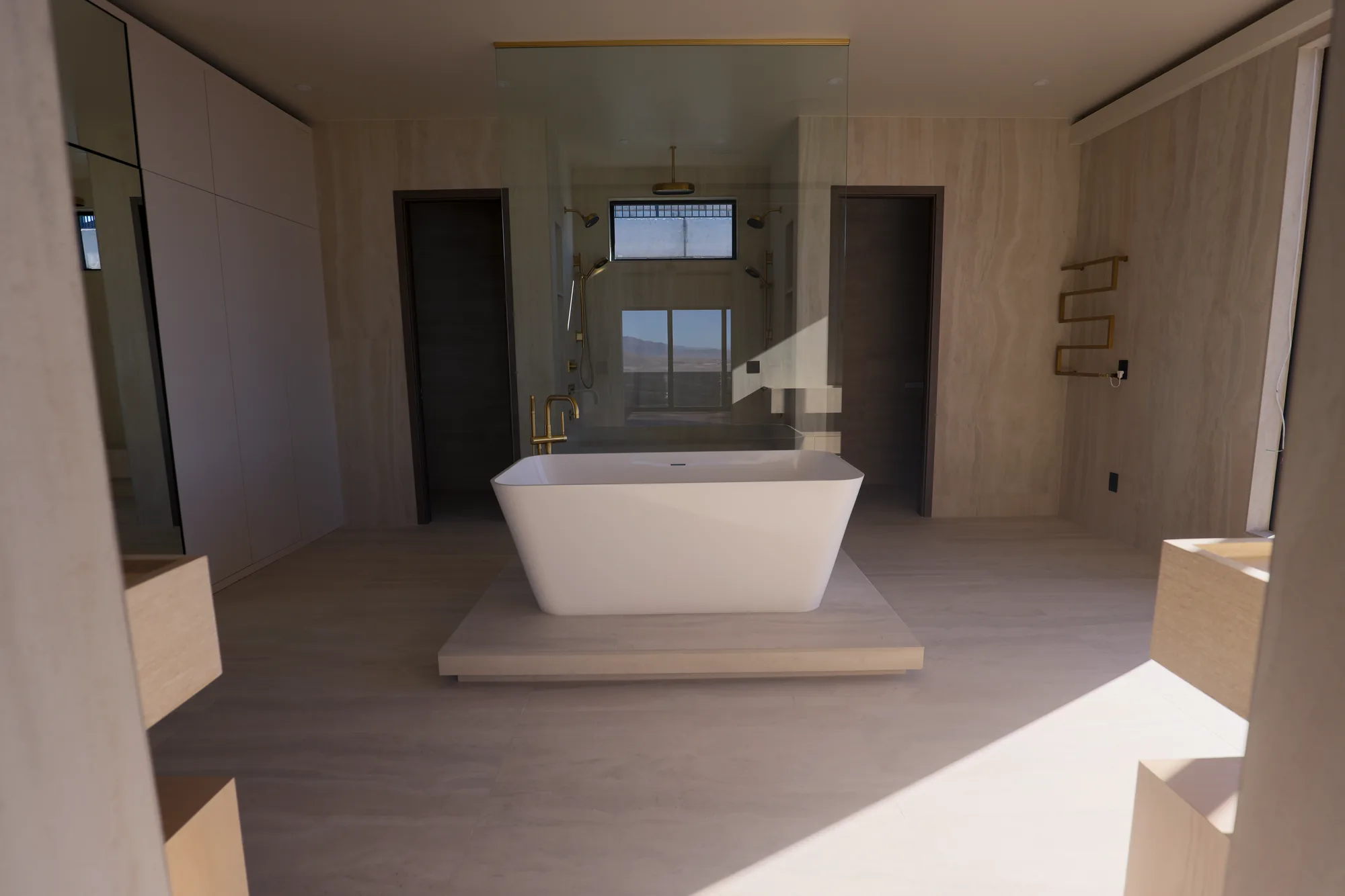 Paredes Residence gallery 5